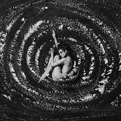 Eydís Evensen - Oceanic Mirror (2025) [Hi-Res]